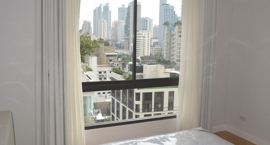 For rent 3 bedrooms condo in Watthana, Bangkok