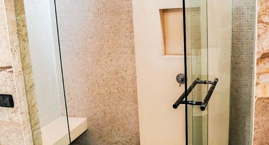 出售 3 卧室 联排别墅 在 Yan Nawa, 曼谷