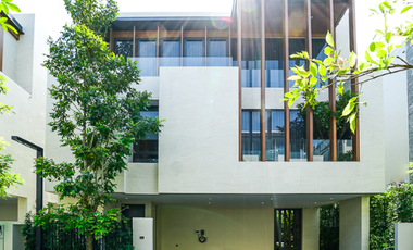 Haus zum Kauf mit 4 Zimmer in Suan Luang, Bangkok