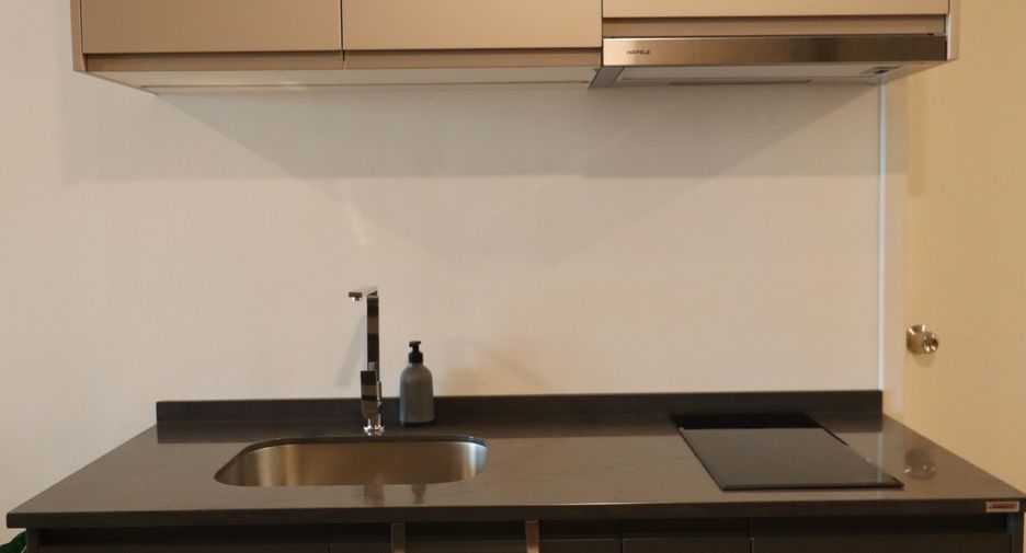 For sale and for rent 1 bed condo in Bang Rak, Bangkok