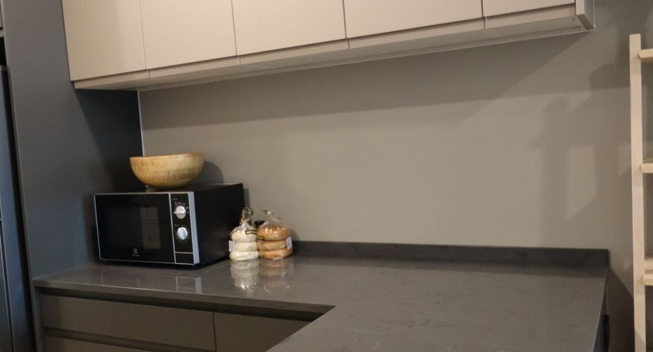 For sale and for rent 1 bed condo in Bang Rak, Bangkok