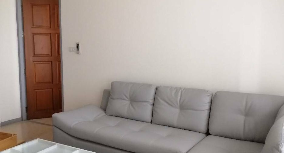 For rent 1 bed condo in Watthana, Bangkok