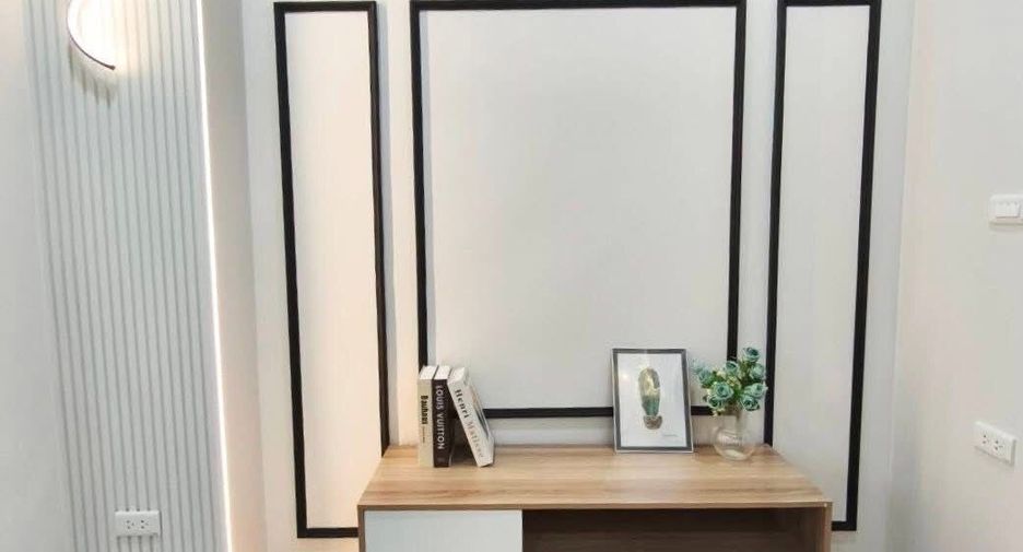For sale 1 bed condo in Wang Thonglang, Bangkok