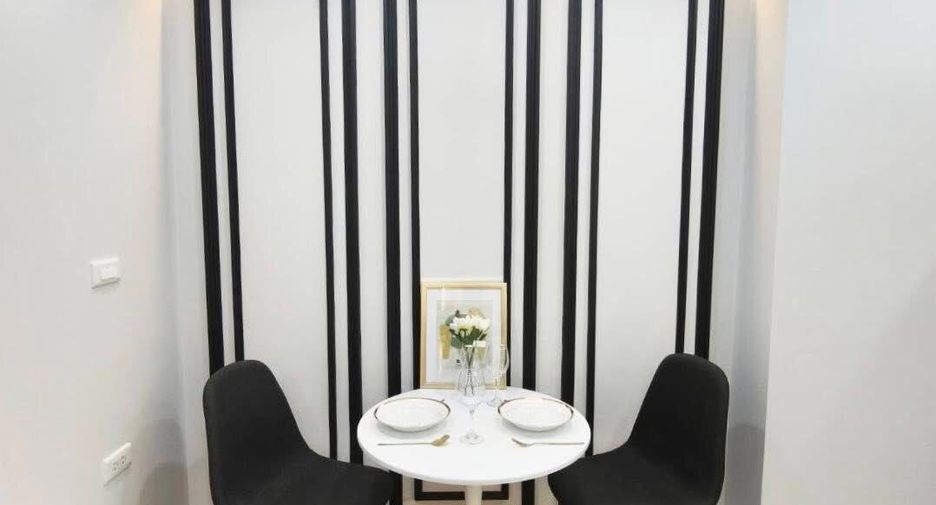 For sale 1 bed condo in Wang Thonglang, Bangkok