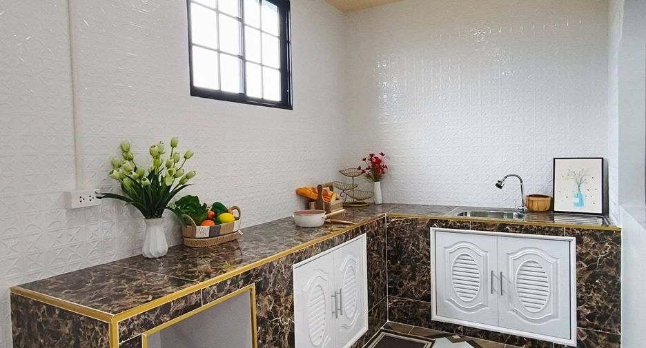 For sale 3 bedrooms townhouse in Bang Khen, Bangkok