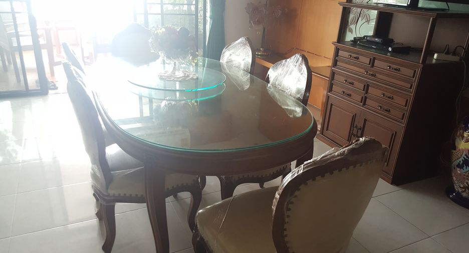 For sale 3 bedrooms condo in Bang Phlat, Bangkok