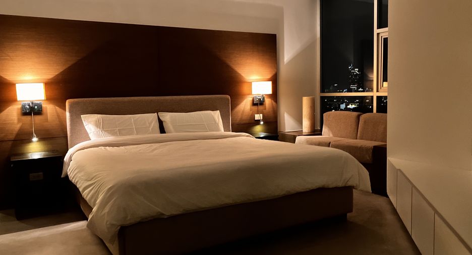 For rent 2 bedrooms condo in Sathon, Bangkok