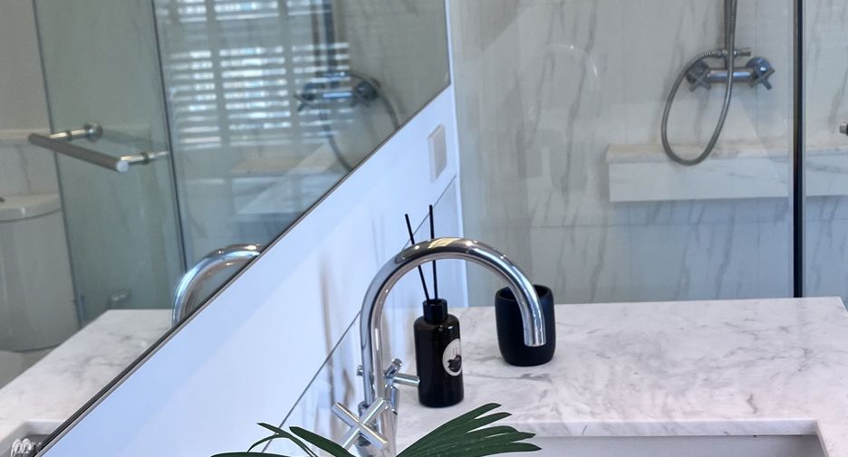 For rent 2 bedrooms condo in Sathon, Bangkok