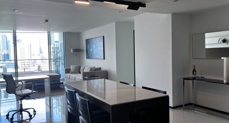 For rent 2 bedrooms condo in Sathon, Bangkok