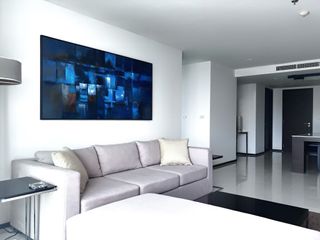 For rent 2 bedrooms condo in Sathon, Bangkok