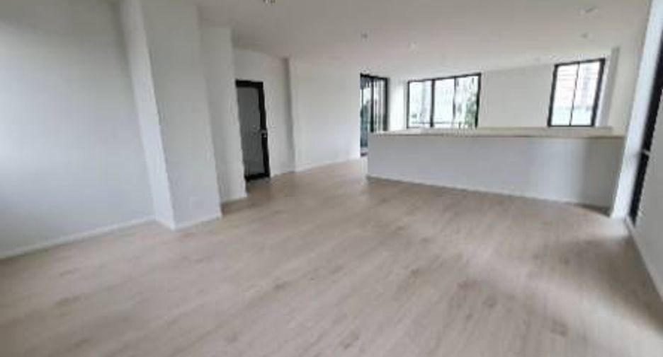 For rent 3 bedrooms townhouse in Don Mueang, Bangkok