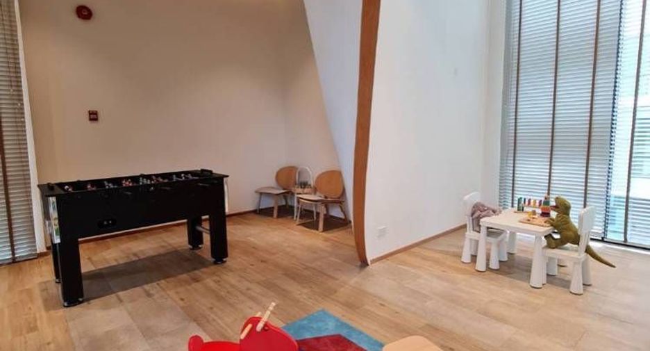 For rent 3 bedrooms townhouse in Don Mueang, Bangkok