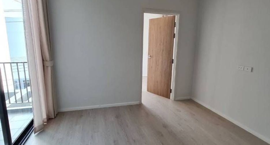 For rent 3 bedrooms townhouse in Don Mueang, Bangkok