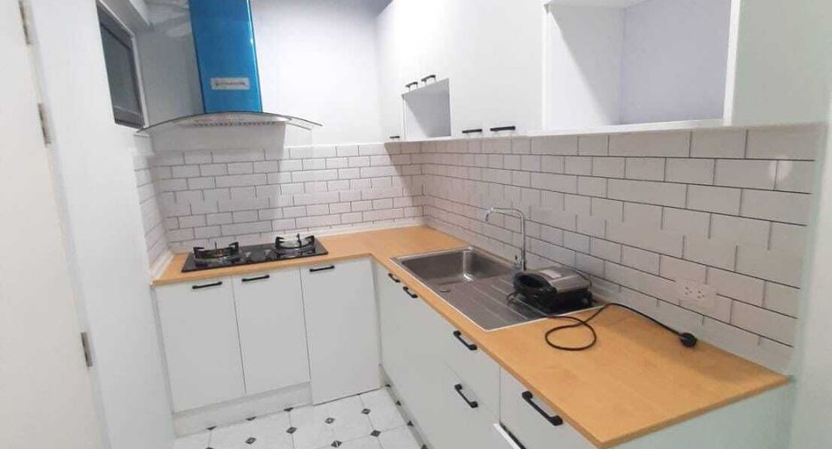 For rent 3 bedrooms townhouse in Bang Phli, Samut Prakan