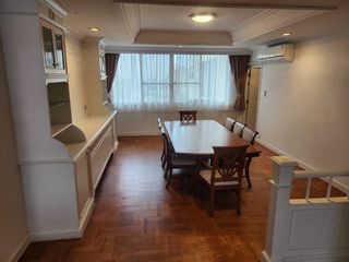 À louer 4 chambres appartement à Watthana, Bangkok
