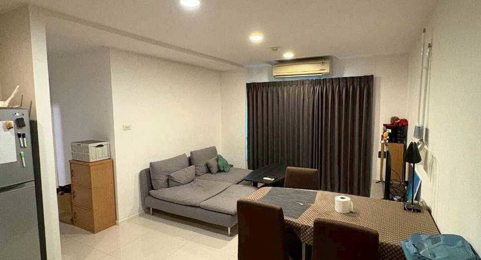 For rent 2 bedrooms condo in Phra Khanong, Bangkok