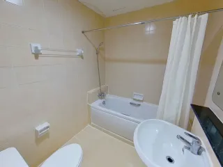 出租 2 卧室 公寓 在 Khlong Toei, 曼谷
