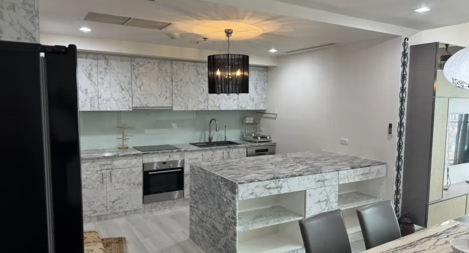 For sale and for rent 2 bedrooms condo in Sathon, Bangkok