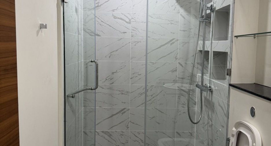 For sale and for rent 2 bedrooms condo in Sathon, Bangkok