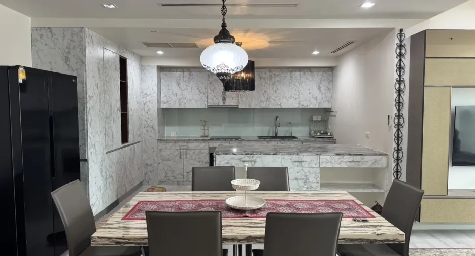 For sale and for rent 2 bedrooms condo in Sathon, Bangkok
