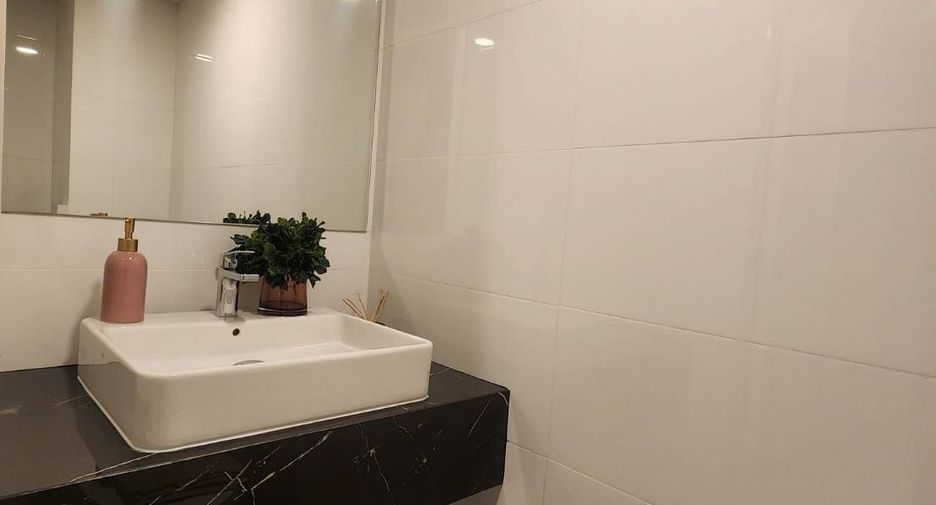 For rent 1 bed condo in Ratchathewi, Bangkok