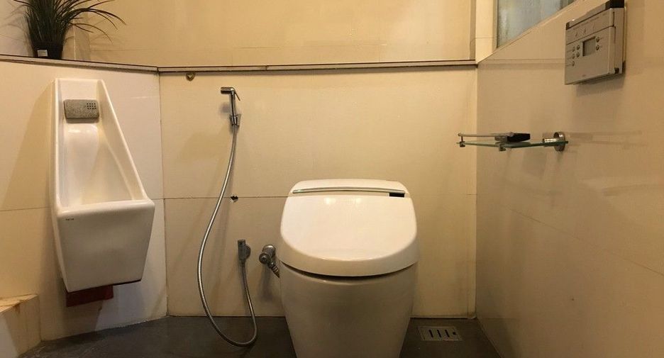 For sale 3 bedrooms house in Lat Phrao, Bangkok