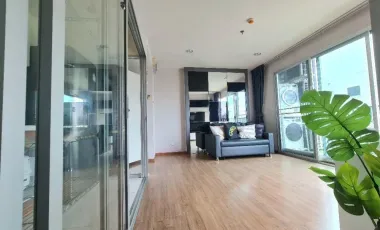 À vendre 2 chambres condo à Yan Nawa, Bangkok