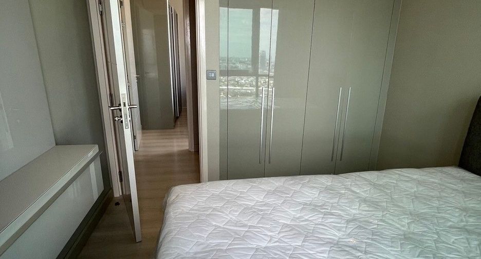 For rent 2 bedrooms condo in Phaya Thai, Bangkok
