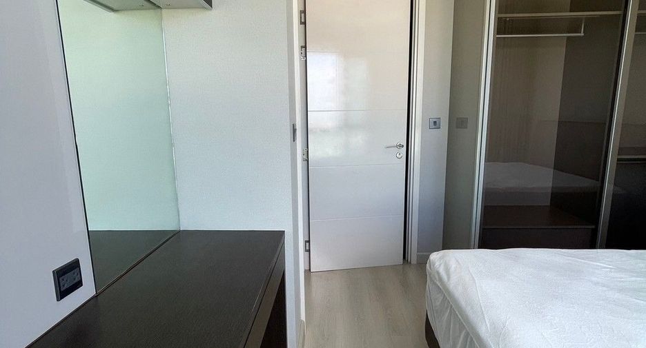 For rent 2 bedrooms condo in Phaya Thai, Bangkok