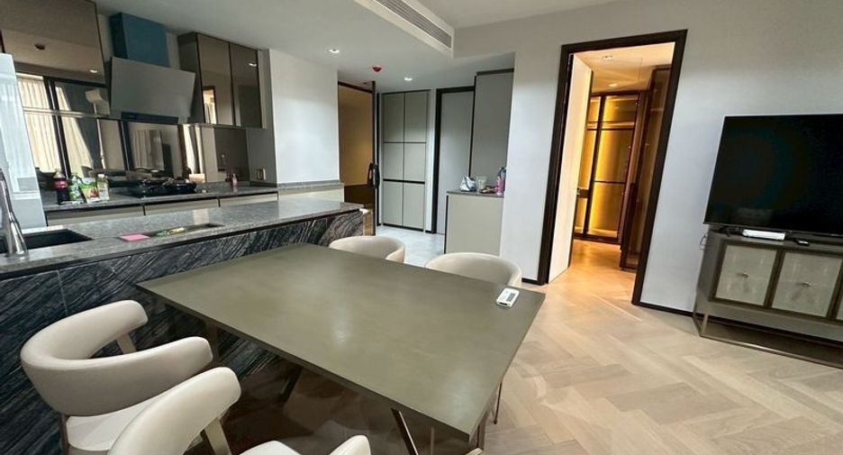 À louer 2 chambres condo à Watthana, Bangkok