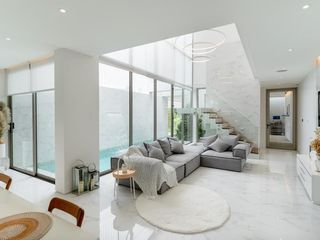 Villa en venta y en alquiler de 3 habitaciones en Thalang, Phuket