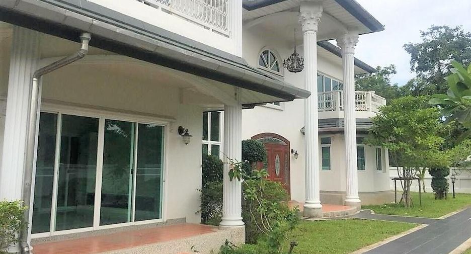 Villa zum Kauf mit 4 Zimmer in Kathu, Phuket