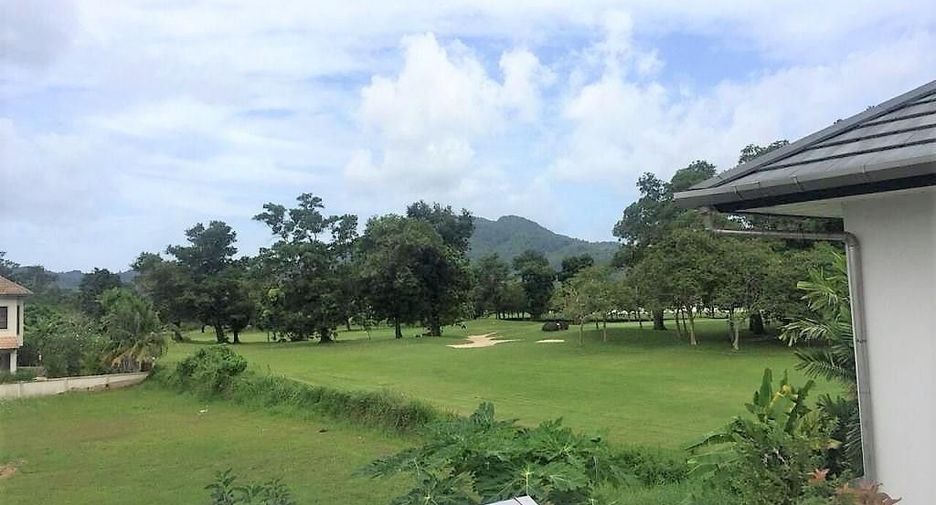Villa zum Kauf mit 4 Zimmer in Kathu, Phuket