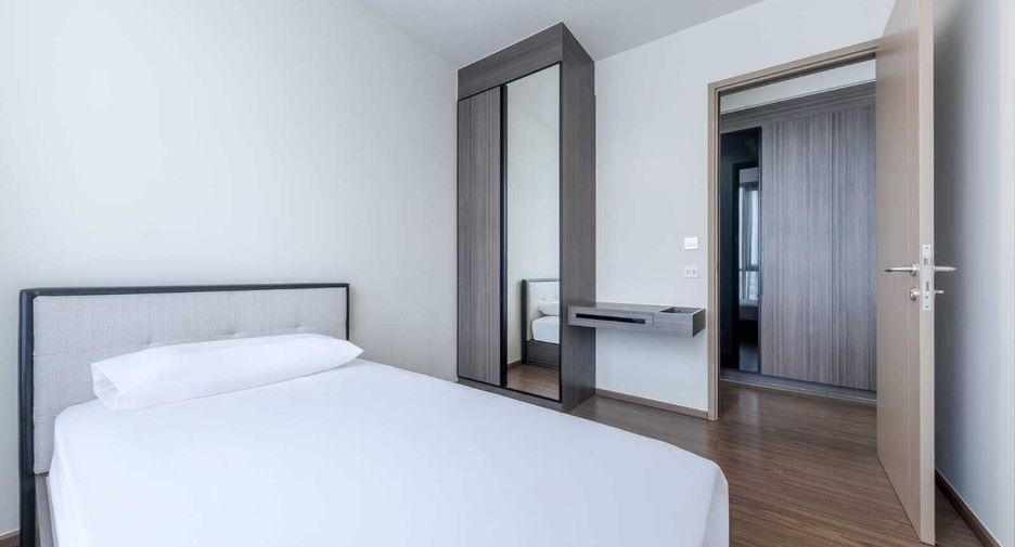 For sale 2 bedrooms condo in Khlong Toei, Bangkok