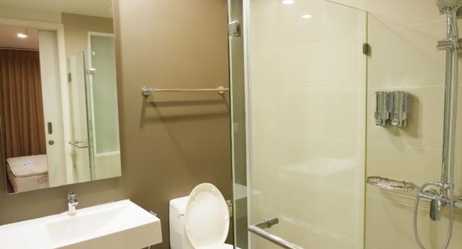 For sale 1 bed condo in Phaya Thai, Bangkok