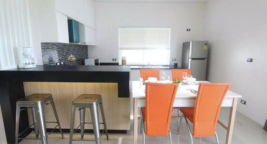 For rent 1 bed townhouse in Mueang Phuket, Phuket