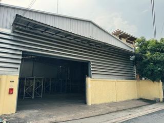 For rent 1 bed house in Huai Khwang, Bangkok