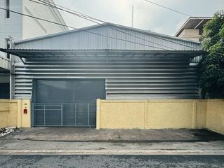 For rent 1 bed house in Huai Khwang, Bangkok