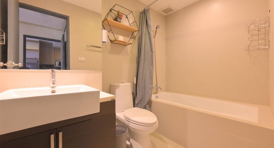 Wohnung zur Miete mit 1 Zimmer in Khlong Toei, Bangkok