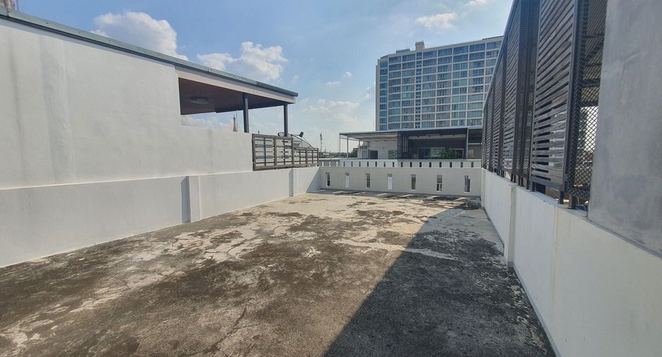 For sale and for rent 4 bedrooms townhouse in Yan Nawa, Bangkok