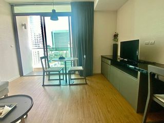 For rent 1 bed condo in Bang Rak, Bangkok