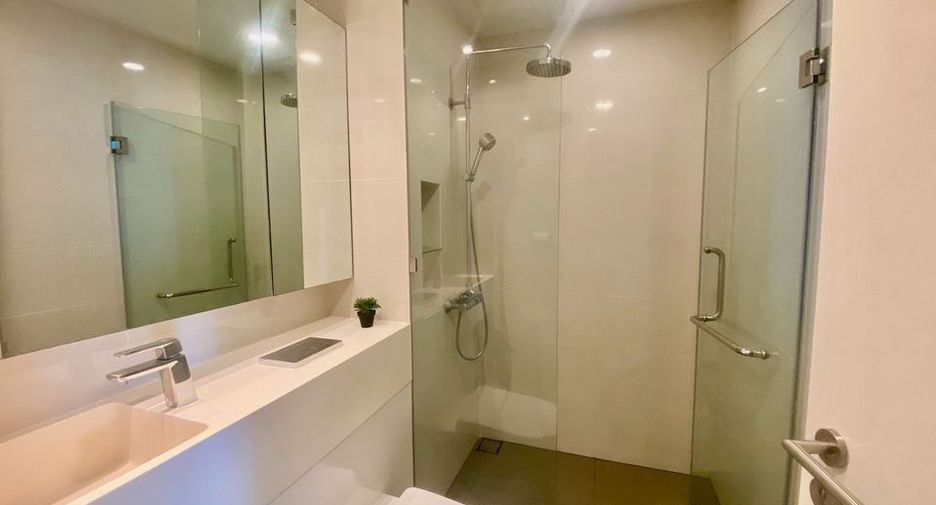 For rent 1 bed condo in Bang Rak, Bangkok