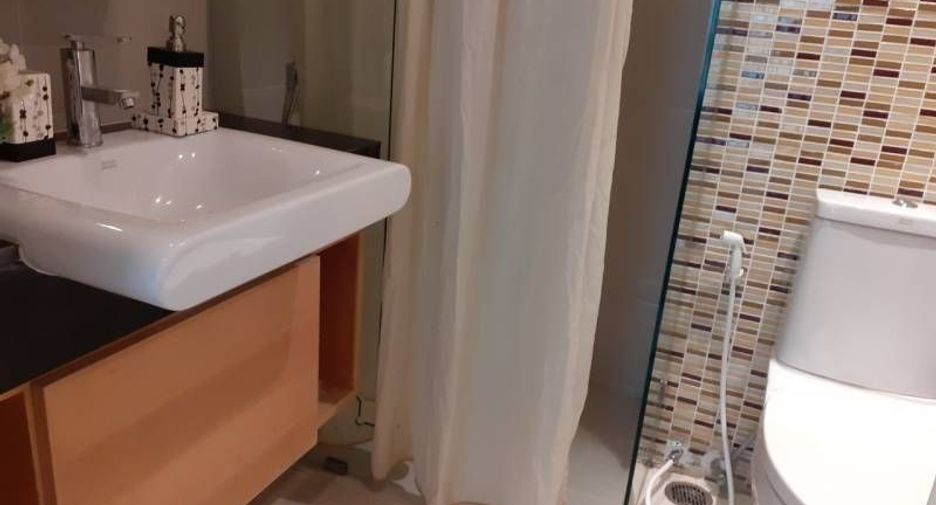 For rent 2 bedrooms apartment in Sathon, Bangkok