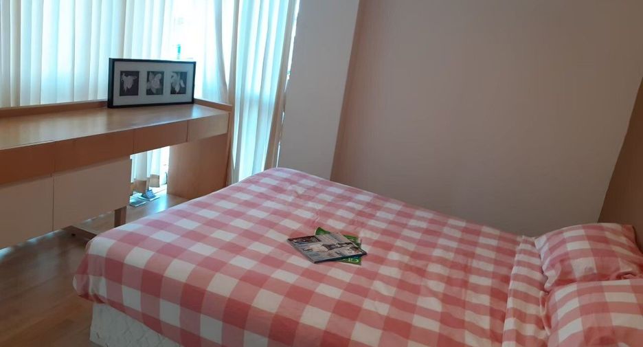 For rent 2 bedrooms apartment in Sathon, Bangkok