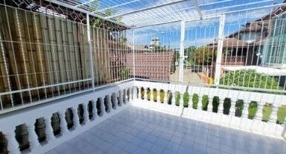 For sale 3 bedrooms townhouse in Bueng Kum, Bangkok