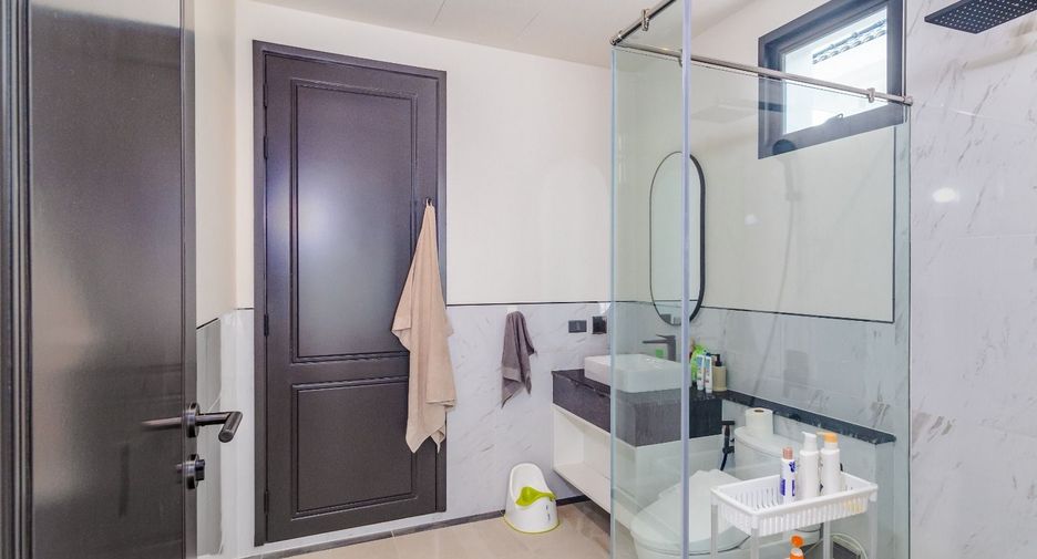 For sale 3 bedrooms villa in Thalang, Phuket