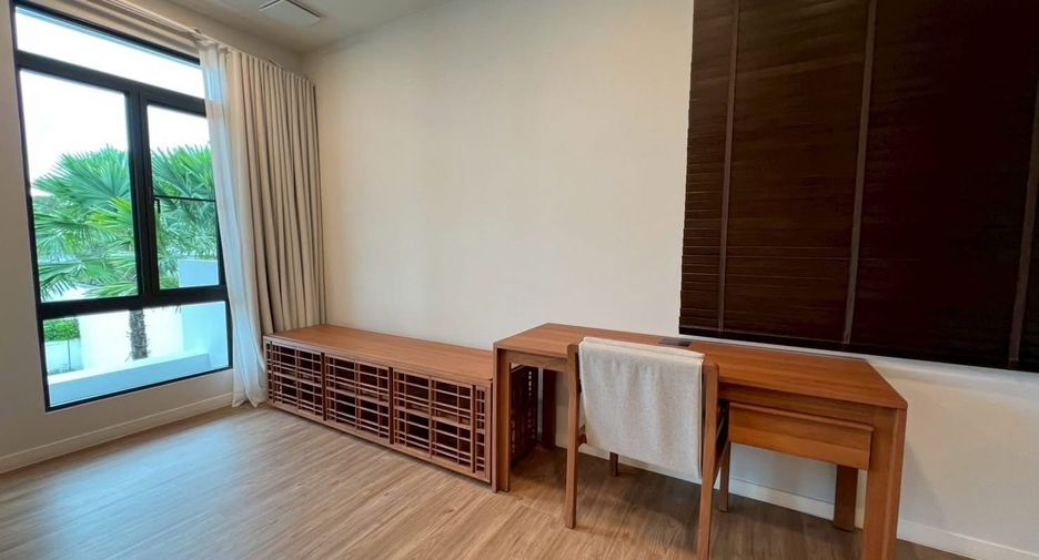 Casa en alquiler de 4 habitaciones en Bang Phli, Samut Prakan