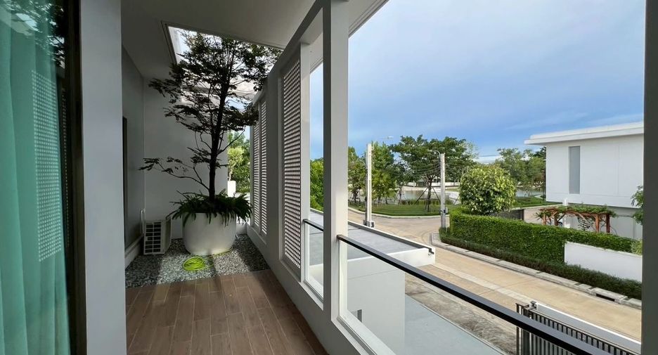 Casa en alquiler de 4 habitaciones en Bang Phli, Samut Prakan