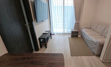 For rent 2 bedrooms condo in Huai Khwang, Bangkok