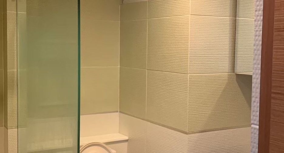 For rent 4 bedrooms condo in Sathon, Bangkok